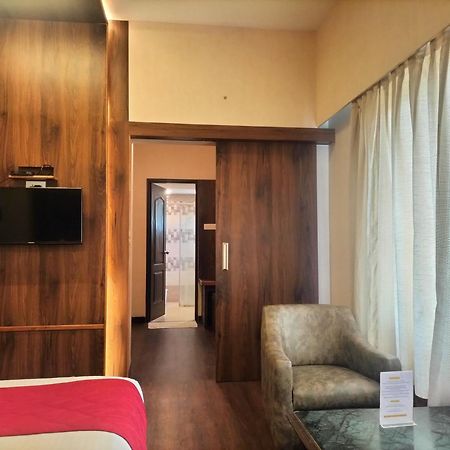 Zip By Spree Hotels Surabi International Vellore Buitenkant foto
