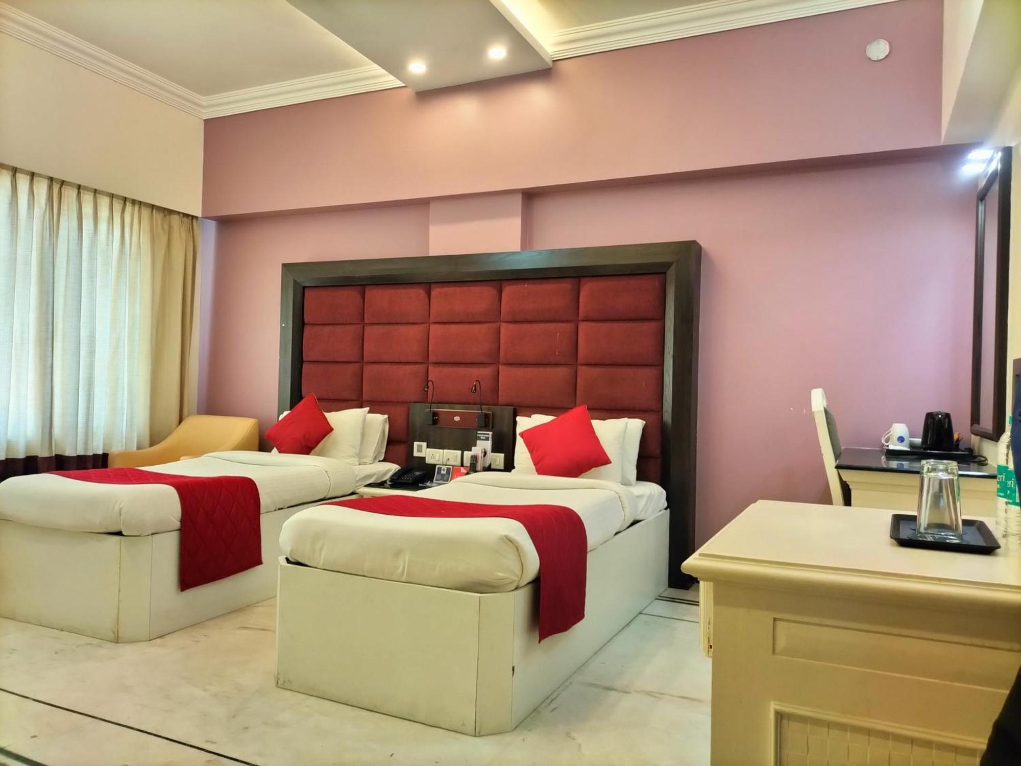 Zip By Spree Hotels Surabi International Vellore Buitenkant foto