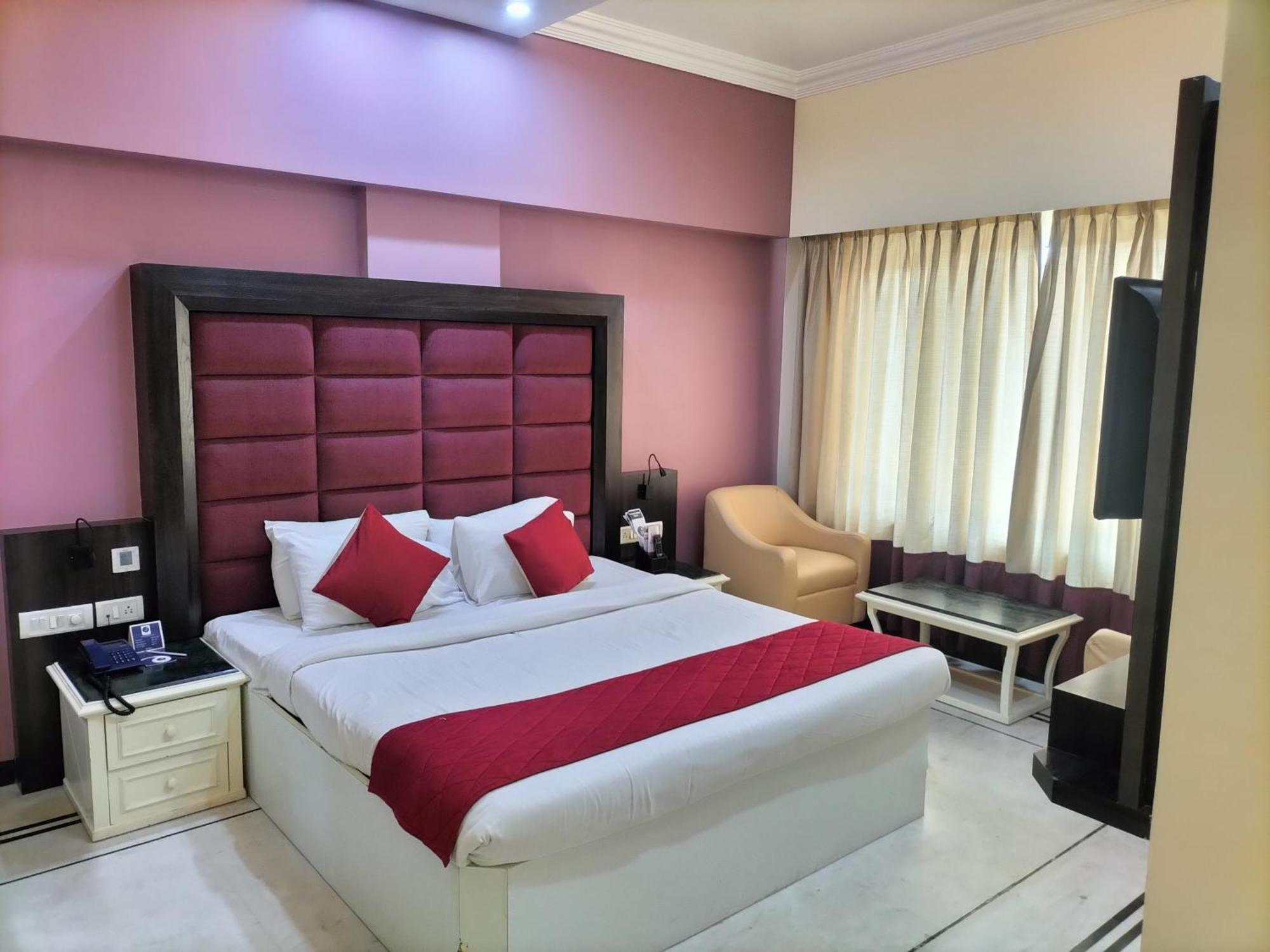 Zip By Spree Hotels Surabi International Vellore Buitenkant foto