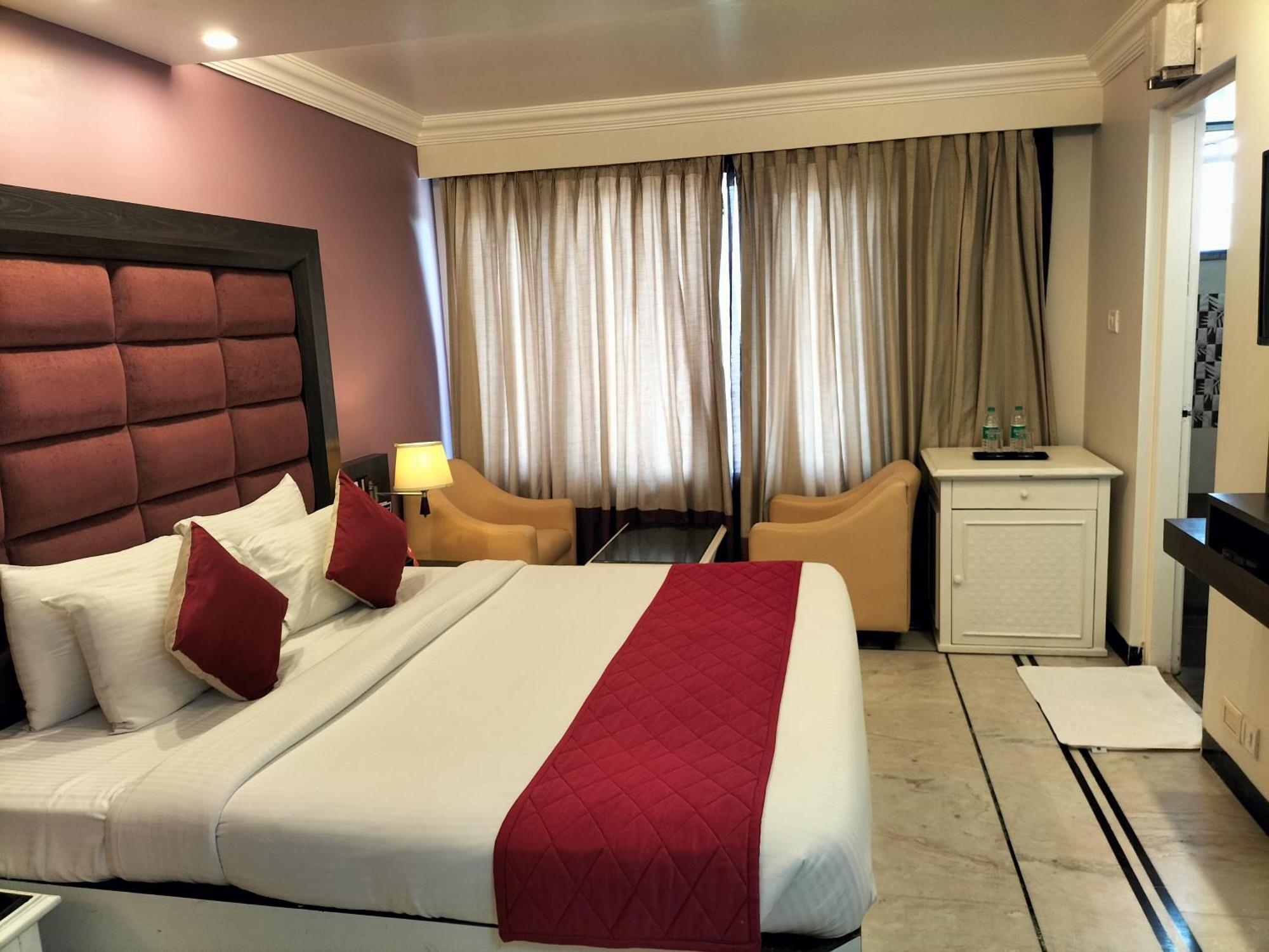 Zip By Spree Hotels Surabi International Vellore Buitenkant foto